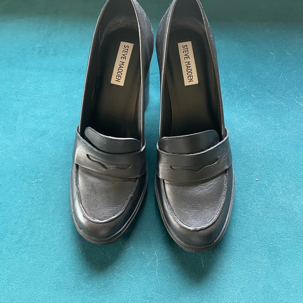 Steve Madden Black Leather Penny Loafers